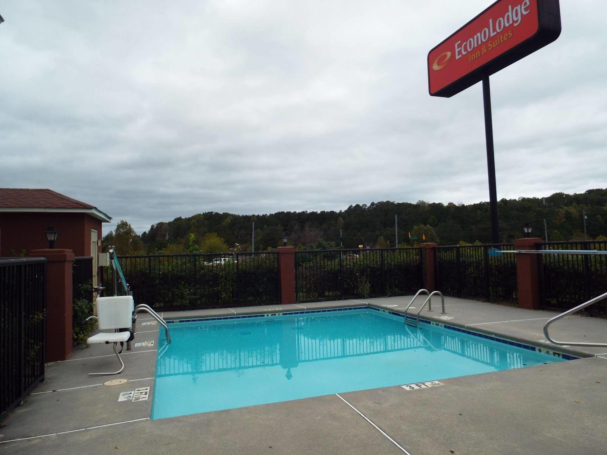 Quality Inn & Suites Canton, Ga Εξωτερικό φωτογραφία